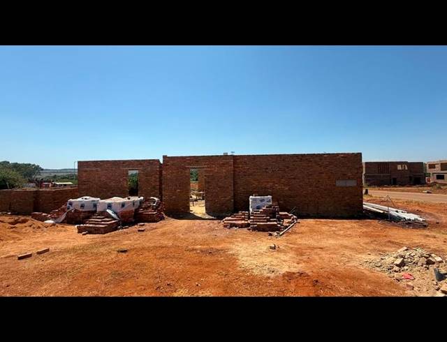 4 BEDROOM HOUSE FOR SALE IN FOUNTAINBROOK ESTATE